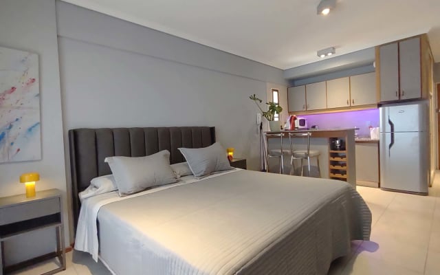 Technicolor | Bright one-bedroom apartment in Belgrano