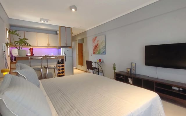 Technicolor | Bright one-bedroom apartment in Belgrano