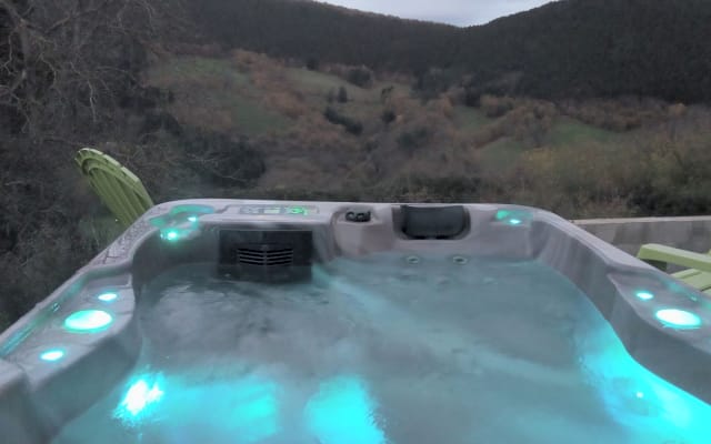 Alojamento e pequeno-almoço com jacuzzi Spa privado e pequeno-almoço.