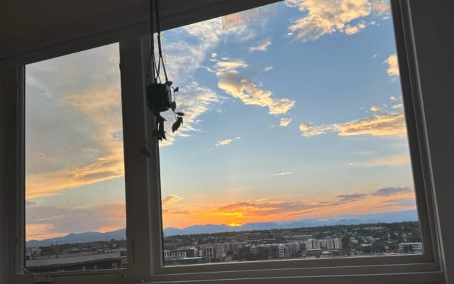 Loft zen com vista para a montanha no centro de Denver