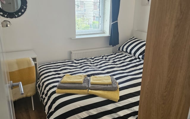 lovey small double room in the dublin suburbs