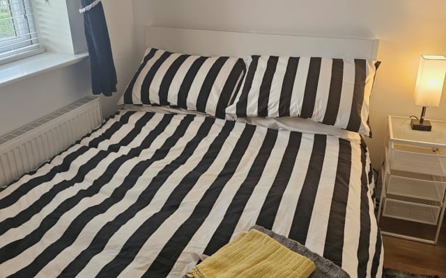 lovey small double room in the dublin suburbs