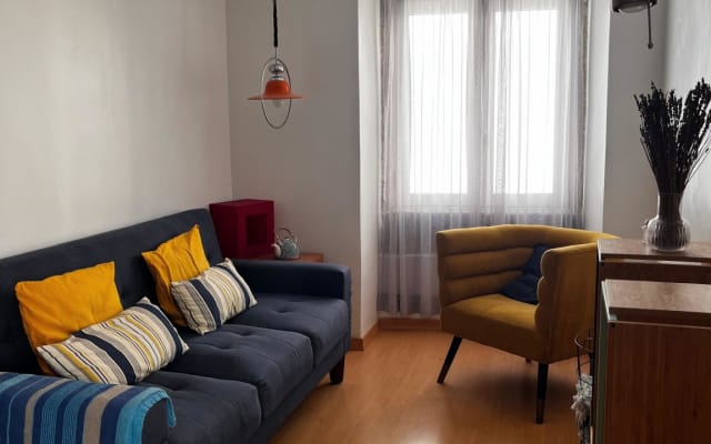 76m2 gorgeous duplex apartment, in a quiet alley in Alfama.