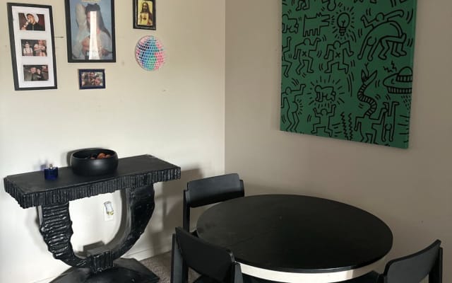 Charmoso apartamento de um quarto perto do centro da cidade