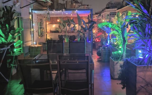 Apartamento gay com um terraço espetacular