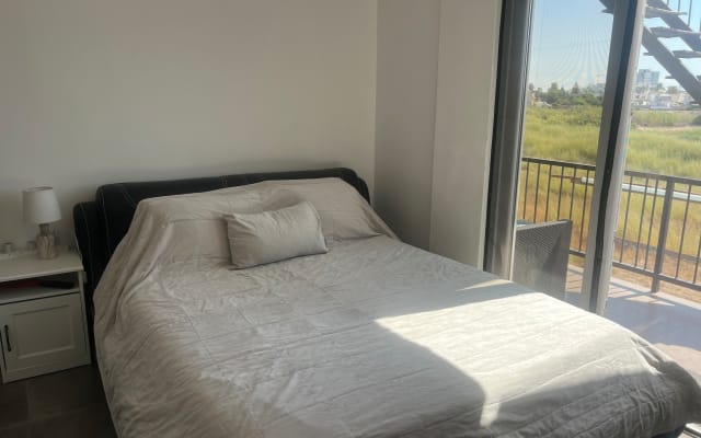 Quarto confortável com vista para o mar em Villa com piscina privada e 