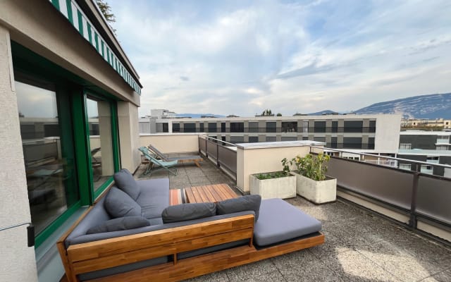 Apartamento com terraço e vista para a montanha