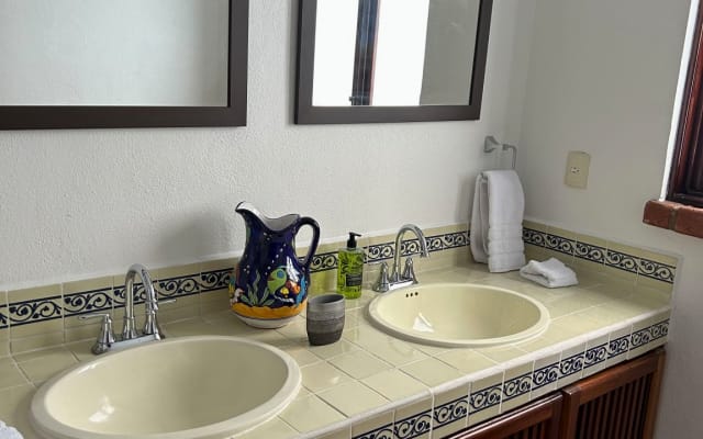 Bellissimo appartamento con 2 camere da letto e 2 bagni, con splendida 