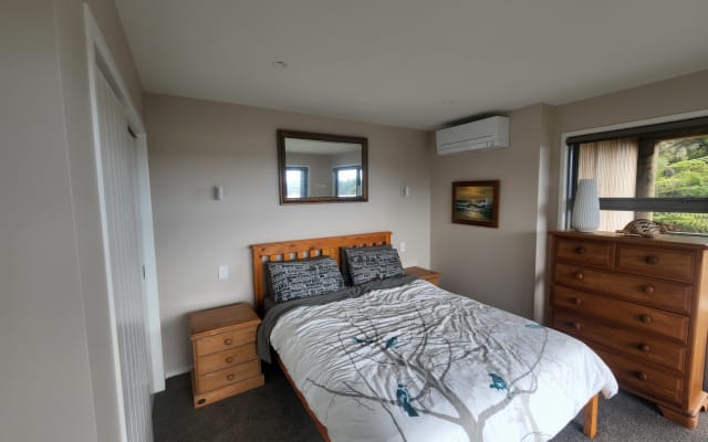 Bay of Islands Retreat, Habitación con cama de matrimonio