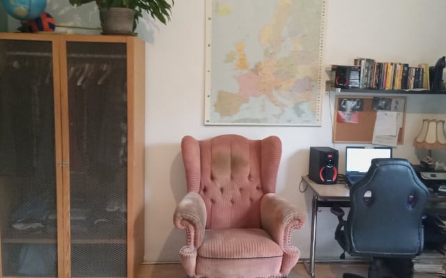 Großes helles Zimmer zu vermieten
