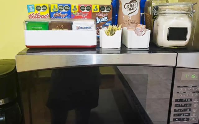 Eduardo antonio's listing on misterb&b - Estación de Coffe Brake 24/7