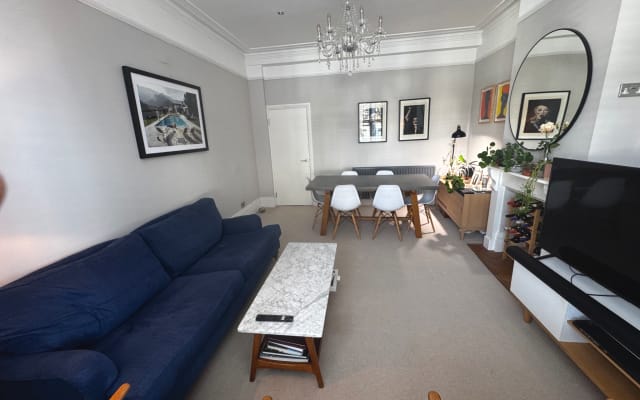 Beautiful apartment in sought after location in Highbury.