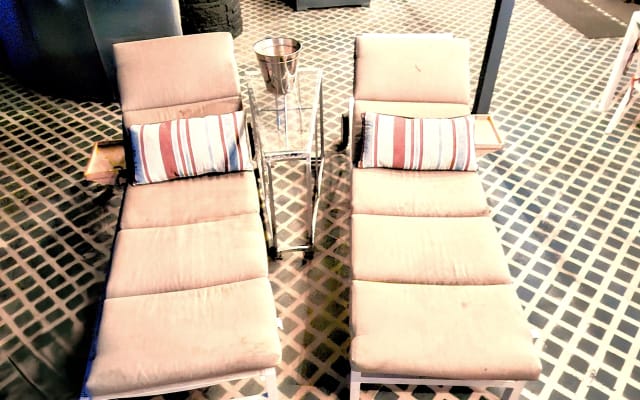 Casa Blanca - 3bed/2ba com nova piscina/spa perto de Shopping, Dining, 