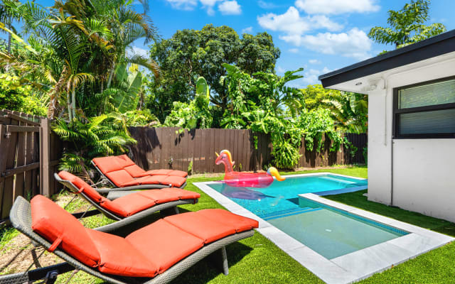 Chic House Close to Pineapple Pt, Downtown and Beaches  - Picture 6