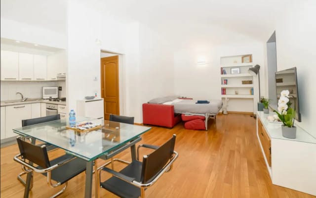 Aluguer de um sofá-cama PARA AS FINAIS DE TÉNIS ATP no CENTRO DE TURIN