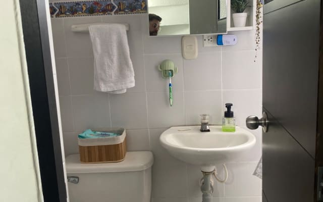 Hermosa casa de 3 pisos barrio tranquilo seguro dentro de conjunto