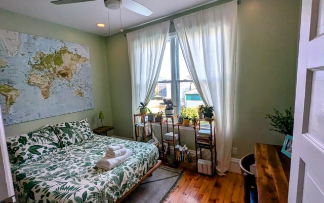 Camera privata in un bel quartiere.