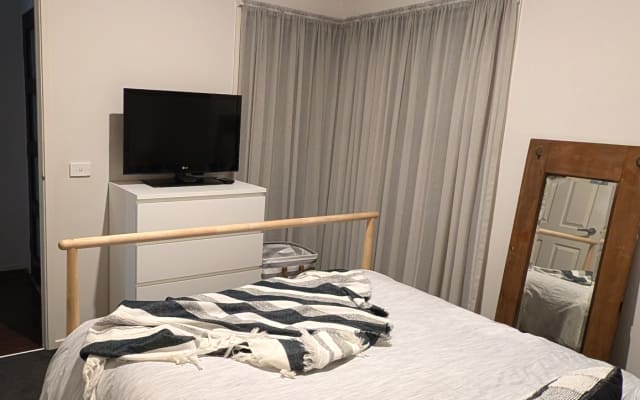 Cozy Private Guest Room