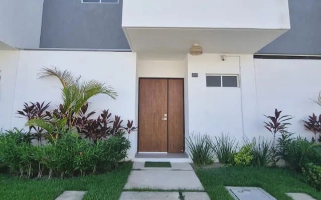 Hector's listing on misterb&b - Entrada a el deprtamento
