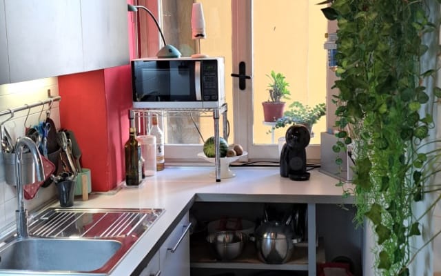 Cozy and New Flat 5 min. from the Metro station (ISTRIA- Violet line)