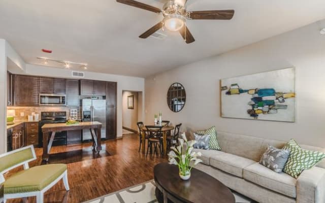 Encantador refugio de 1 dormitorio en el corazón de la ciudad