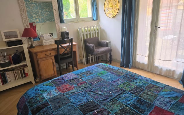Hugos Inserat auf misterb&b - Double exposition, patio et jardin.