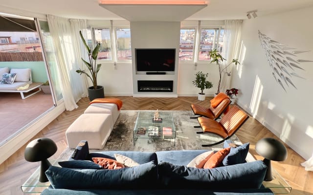 Luxuriöse Mansarde mit Doppelzimmer und großer Terrasse