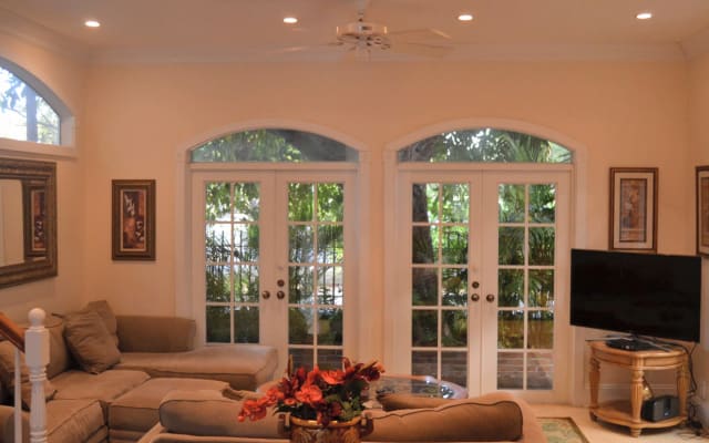 Perfect Key West Location and Comfort - Picture 6