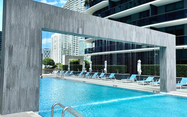 Luxury in the heart of Brickell with amazing views & amenities