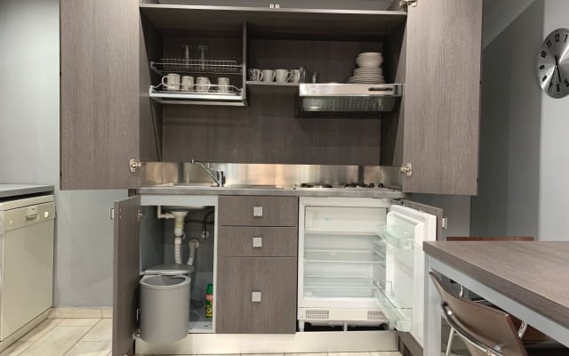 Yaniv's listing on misterb&b - Kitchenette Open