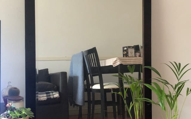 Rent private room! Be cat & weed friendly ;) - Picture 4