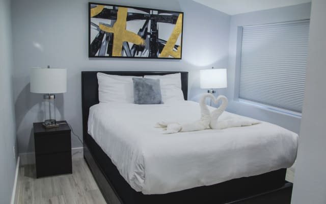 Modern Lux Home • 3BR/2BA with Heated Pool - Picture 19