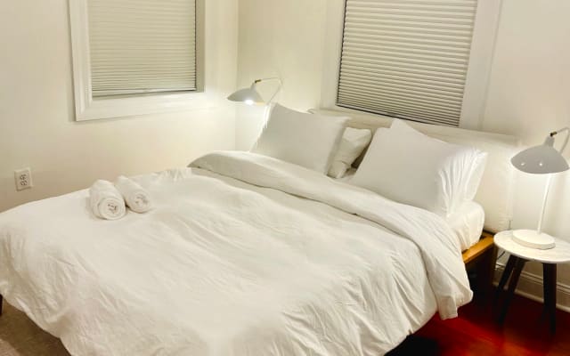 Private Apartment in Adams Morgan