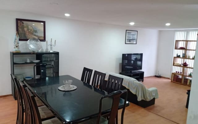 Habitación Muy Amplia con 3 camas Zona Angelopolis