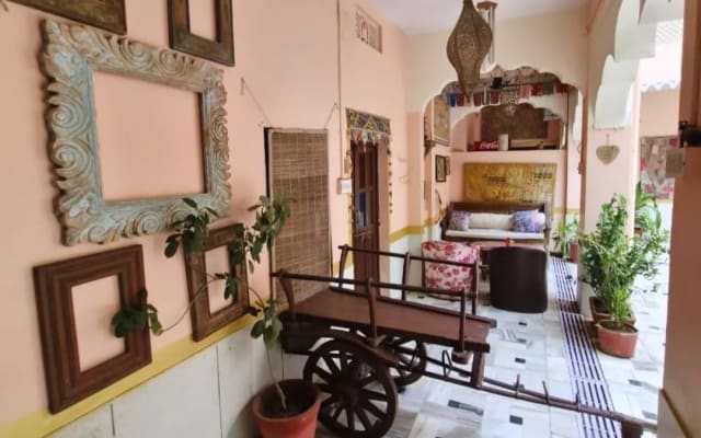 Dal 1991, a Jodhpur, un bellissimo alloggio gestito da una famiglia...