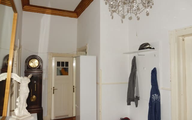 Habitación tranquila en piso acogedor y céntrico
