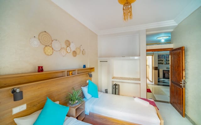 Habitación doble privada 10 min playa banana surfspot