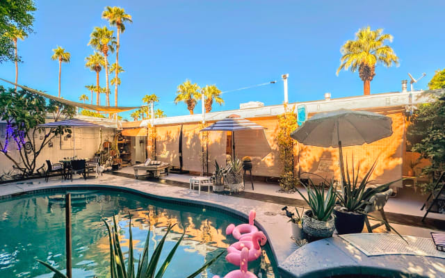 El Twin Palms Art House: ecléctico, colorido y 100 % Palm Springs