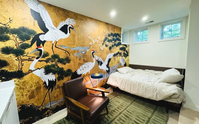 Private, well-appointed studio in Historic Bloomingdale.