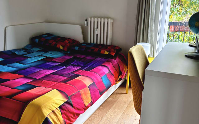 Room in the park near Linate (CasaRainbow)