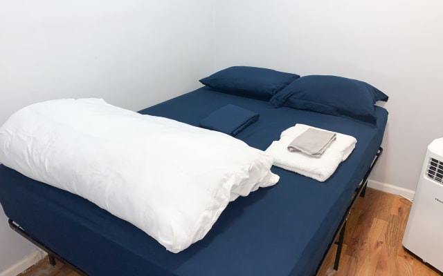 Basic and Cozy  - Picture 2
