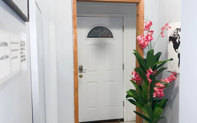 Basic and Cozy  - Picture 5