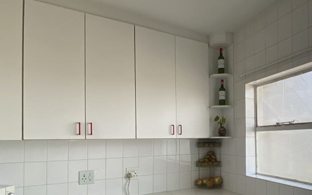 Room to rent in apartment, walking distance to the beach. - Picture 8