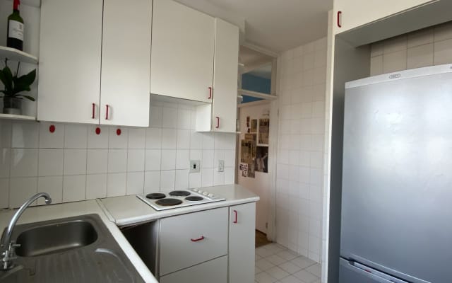 Room to rent in apartment, walking distance to the beach. - Picture 9