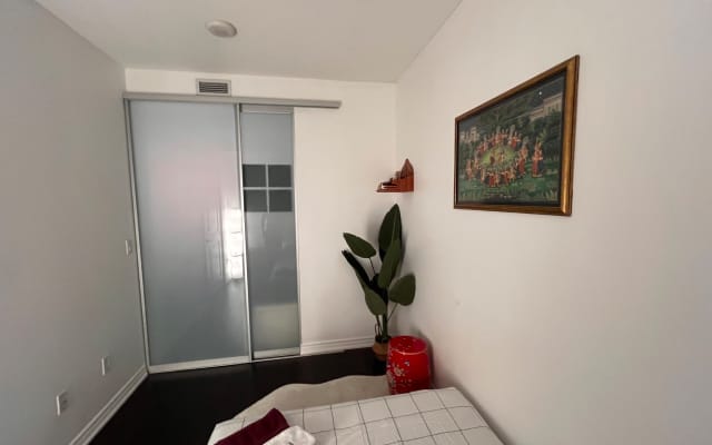 Tim's listing on misterb&b - Guest Room