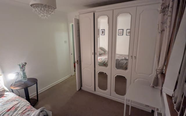 Basic Double Room in Edinburgh