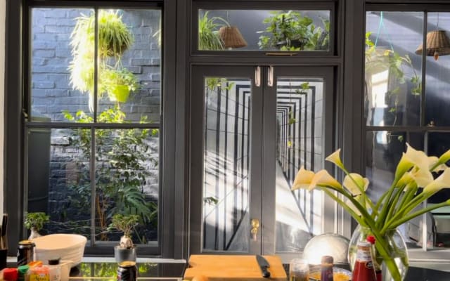 Julian's listing on misterb&b - Equipped Kitchen 
