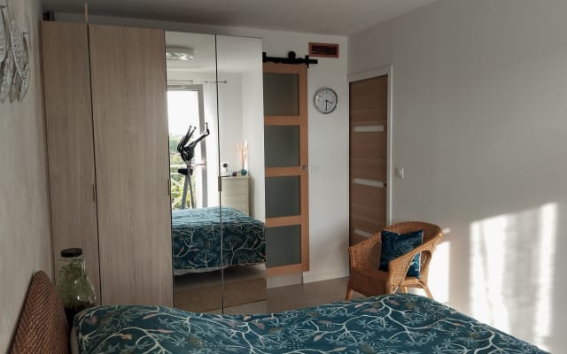 Apartment south of Toulouse, view of the Pyrenees