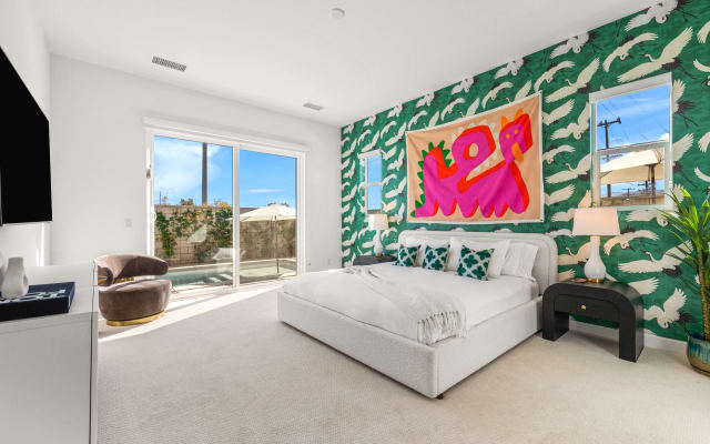 Modern Luxe Escape with Private Pool & Spa