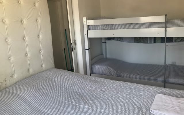 Penthouse für 8 Personen mit 2 Bädern, 2 Schlafzimmern, Grill...